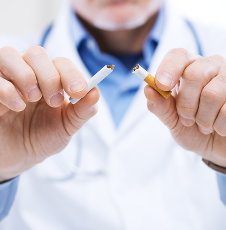 Kouření a zuby: proč je problémem hlavně u implantátů